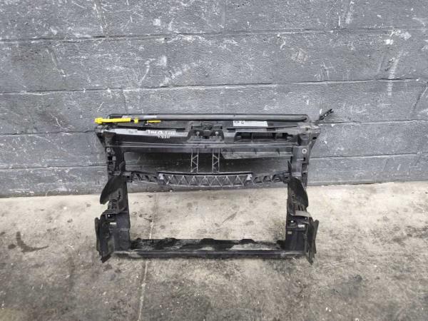 FACE AVANT VW - Vue 1